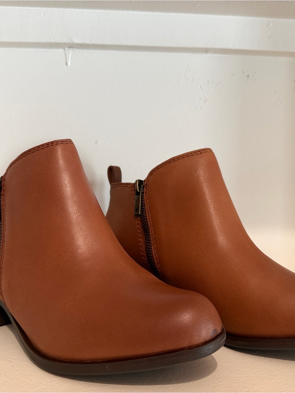 Lucky Brand Women’s Tan Leather Ankle Booties